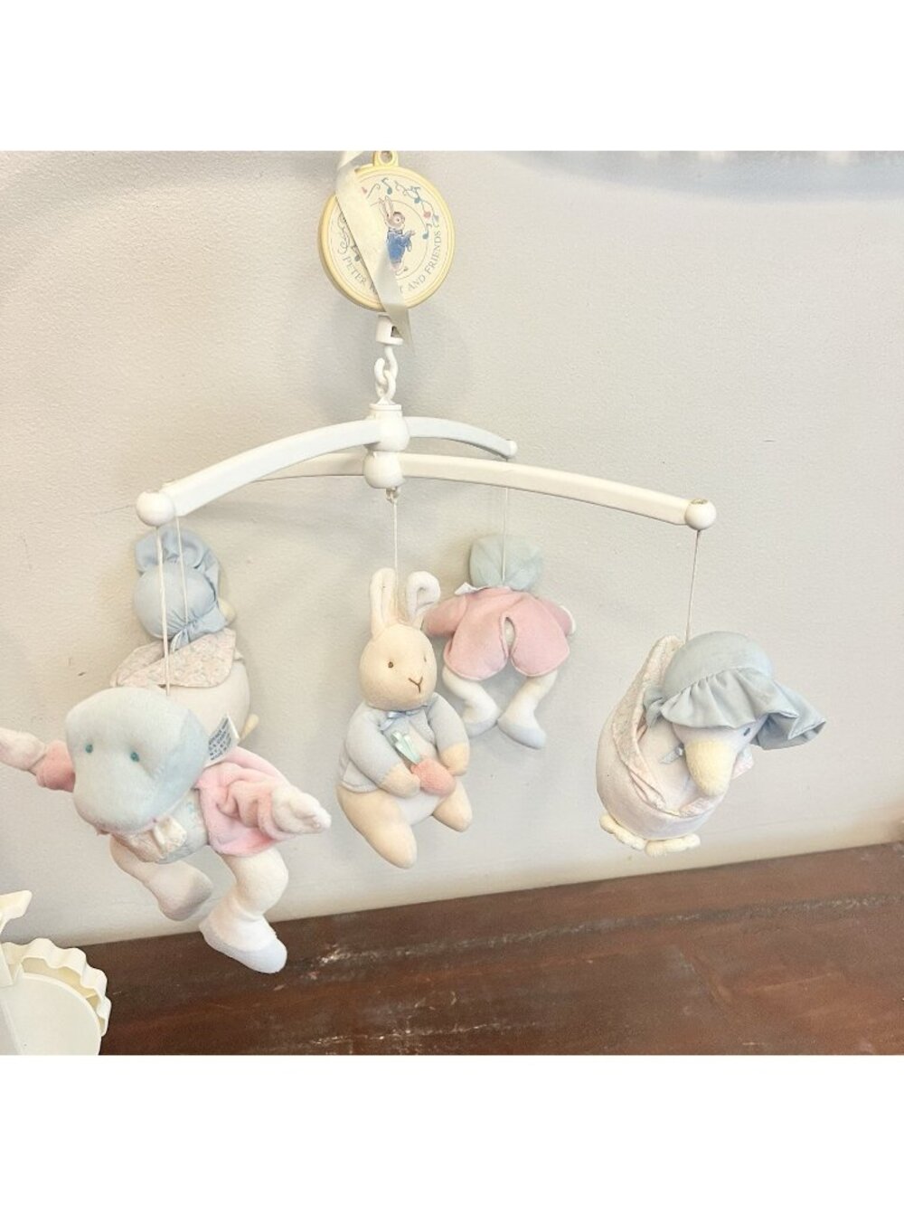 Vintage Peter Rabbit Baby Crib Mobile Wind Up Music Box Nursery Beatrix Potter